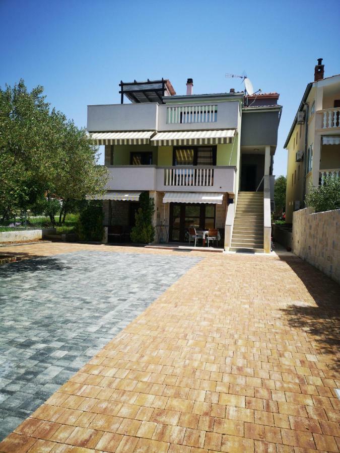 Apartments Bosana XIV بيوغْغاد نا موغو المظهر الخارجي الصورة